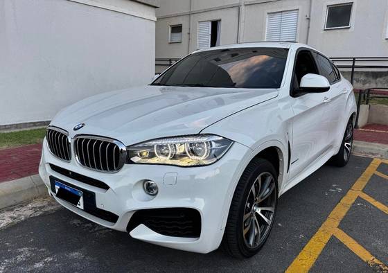 BMW X6 4.4 M SPORT 4X4 COUPÉ V8 32V BI-TURBO GASOLINA 4P AUTOMÁTICO BMW X6 4.4 M SPORT 4X4 COUPÉ V8 32V BI-TURBO GASOLINA 4P AUTOMÁTICO